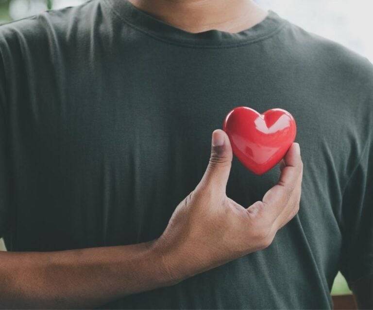 Kalbiniz sessizce size sinyal gönderiyor! 4 yöntemle kalbinizi koruyabilirsiniz 2