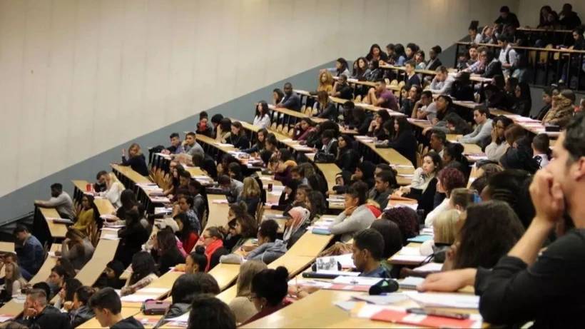 ÜNİVERSİTE ÖĞRENCİLERİ DİKKAT: Burs veren kurumlar tek tek açıklandı! Başvuruları kaçırmayın 5
