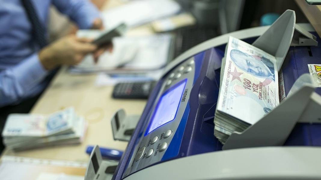 125 bin TL kredi çekenin aylık taksiti dudak uçuklattı! Merkez Bankası kararı sonrası kredi faizleri nasıl değişti? 1