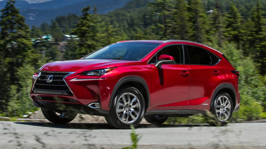 Araba alacaklar dikkat: Lexus Ağustos ayı fiyat listesi güncellendi. Lexus ES, RX, RZ, LBX, NX ve LS ne kadar? 1