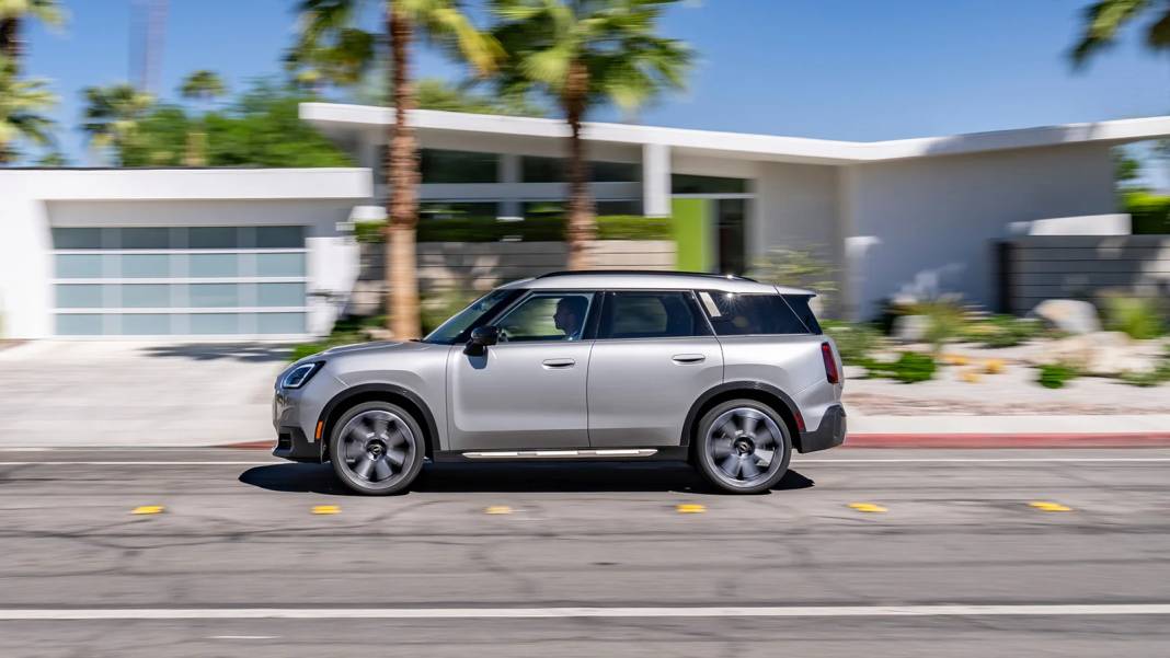 Mini Ağustos 2025 güncel fiyat listesi açıklandı: Mini Cooper ve Countyrman ne kadar? 3