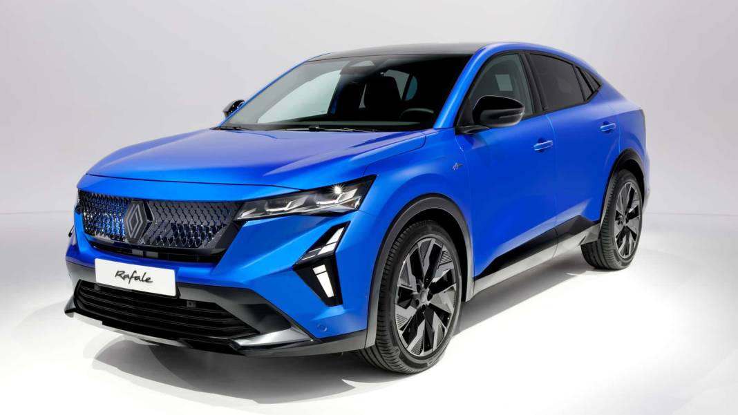 RENAULT AĞUSTOS AYI FİYAT LİSTESİ AÇIKLANDI: Renault Clio, Austral, Megane, Captur, Duster ve Rafale ne kadar? 4