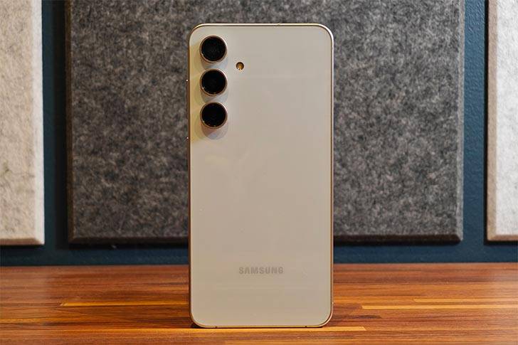 Samsung’un yeni canavarı Galaxy S25 FE ortaya çıktı: İşte merak edilen tüm özellikleri! 3