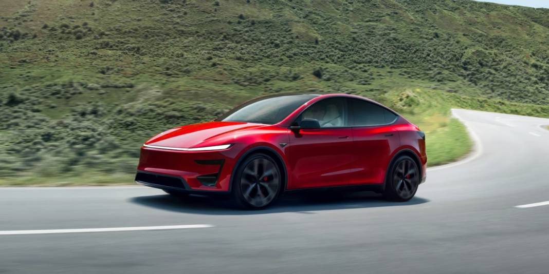 Tesla Model Y Performance Türkiye’de satışa sunuldu! Fiyatıyla dudak uçuklatıyor 1
