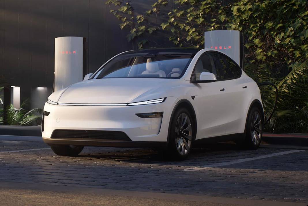 Tesla Model Y tutkunları dikkat! Fiyatı yine yükseldi, yenilikleri artıyor 6