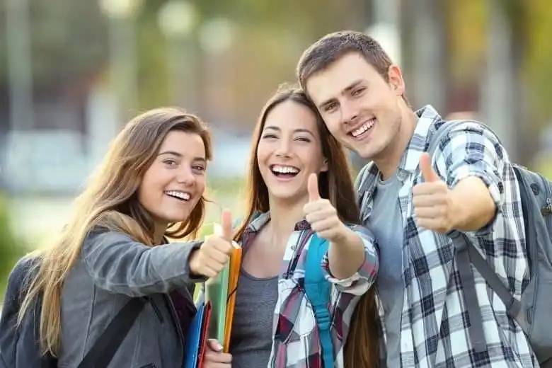 ÜNİVERSİTE ÖĞRENCİLERİ DİKKAT: Burs veren kurumlar tek tek açıklandı! Başvuruları kaçırmayın 6