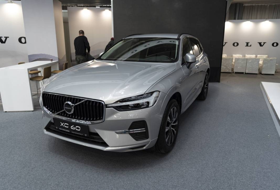 EN UCUZ VOLVO NE KADAR? Volvo Ağustos ayı fiyat listesi güncellendi. XC60, XC90, EC40, EX40 ve XC40 ne kadar? 1