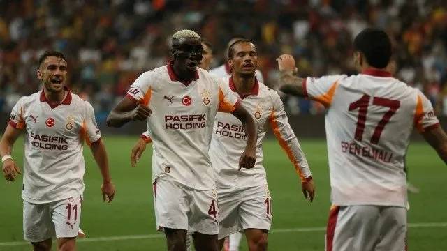 UEFA KADRO BİLDİRİMİ|Galatasaray ve Fenerbahçe UEFA listesinde kimler var? Galatasaray ve Fenerbahçe UEFA listesi bildirildi mi? 4
