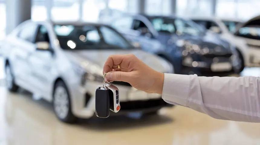 EYLÜL AYI GELDİ FİYATLAR GÜNCELLENDİ: Sıfır araba almak isteyenler dikkat! Peugeot, Fiat, Opel fiyatları... 4