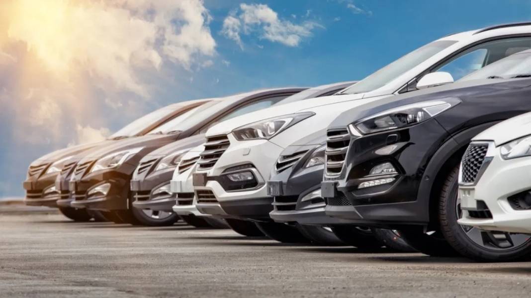 BU OTOMOBİLLER KAPIŞ KAPIŞ SATILIYOR: İşte en çok satılan ikinci el araçlar 1