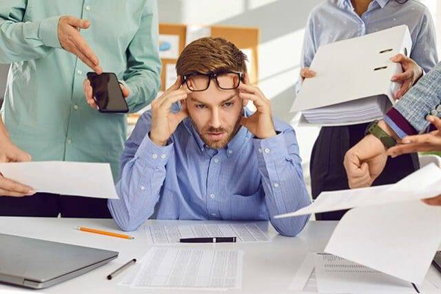 Sürekli meşgul ve aceleci biriyseniz dikkat: Bu 5 alışkanlık sessizce sizi tüketiyor, hemen bırakın! 8