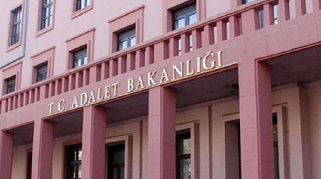 Adalet Bakanlığı 1000 hakim ve savcı yardımcısı alımı takvimi 2025: Sınav tarihleri belli oldu! 5