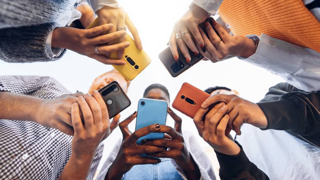 Android kullanıcıları dikkat! Telefonunuzu yavaşlatan ve güvenliğini tehlikeye atan Android hataları 1