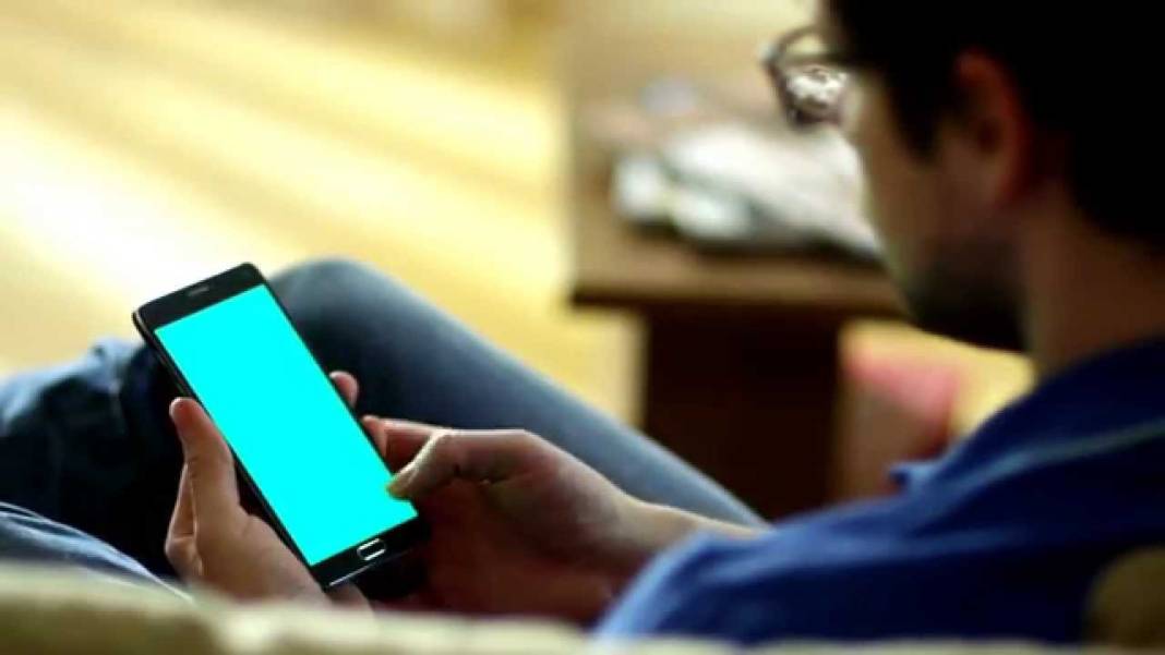 Android kullanıcıları dikkat! Telefonunuzu yavaşlatan ve güvenliğini tehlikeye atan Android hataları 14