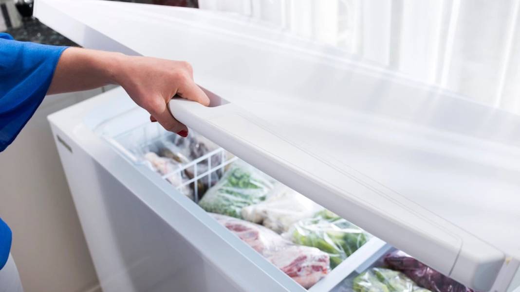 Uzmanlar üzerine basa basa uyardı: Buzluktan çıkan bu 5 yiyeceğe dikkat! 5