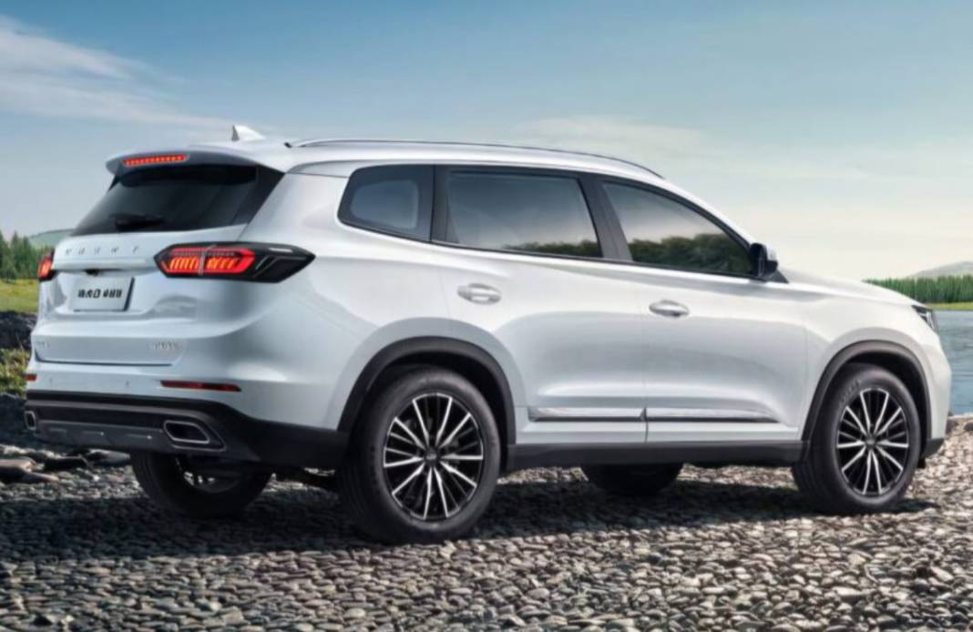 Chery’nin yeni SUV’u yolda: Tiggo 8 yenilendi, tasarımından görüntüler geldi! 1
