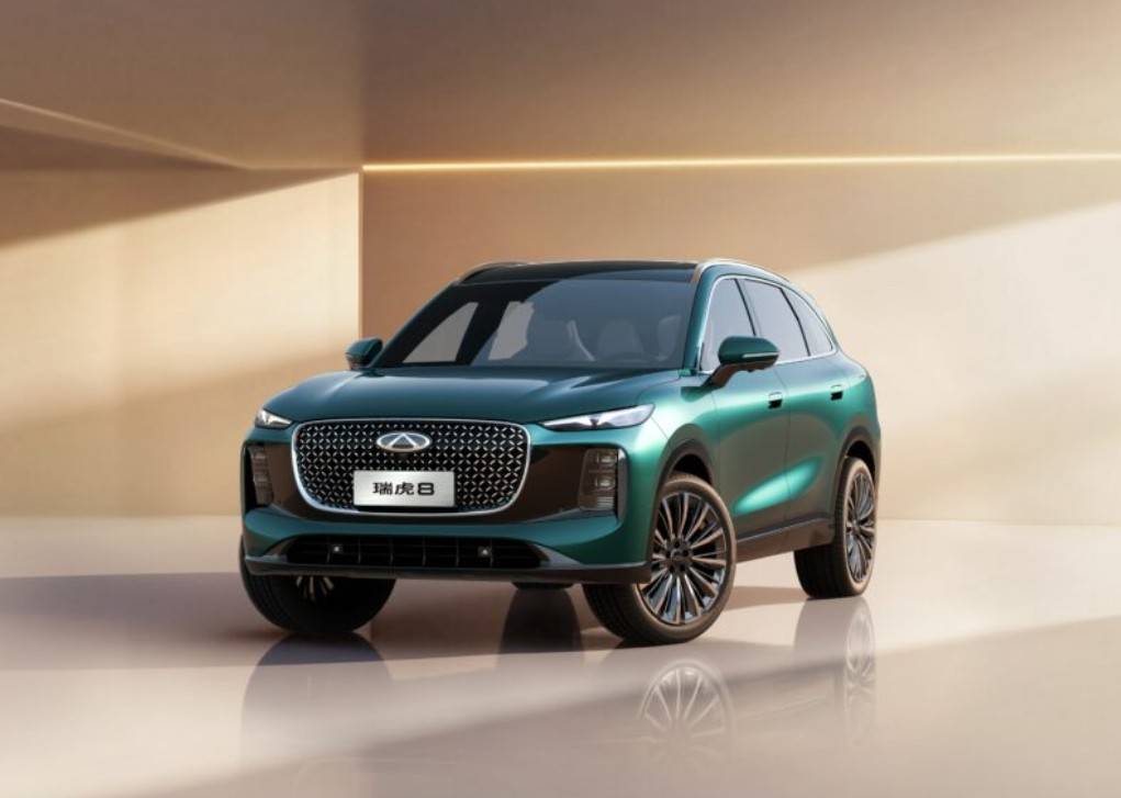 Chery’nin yeni SUV’u yolda: Tiggo 8 yenilendi, tasarımından görüntüler geldi! 3