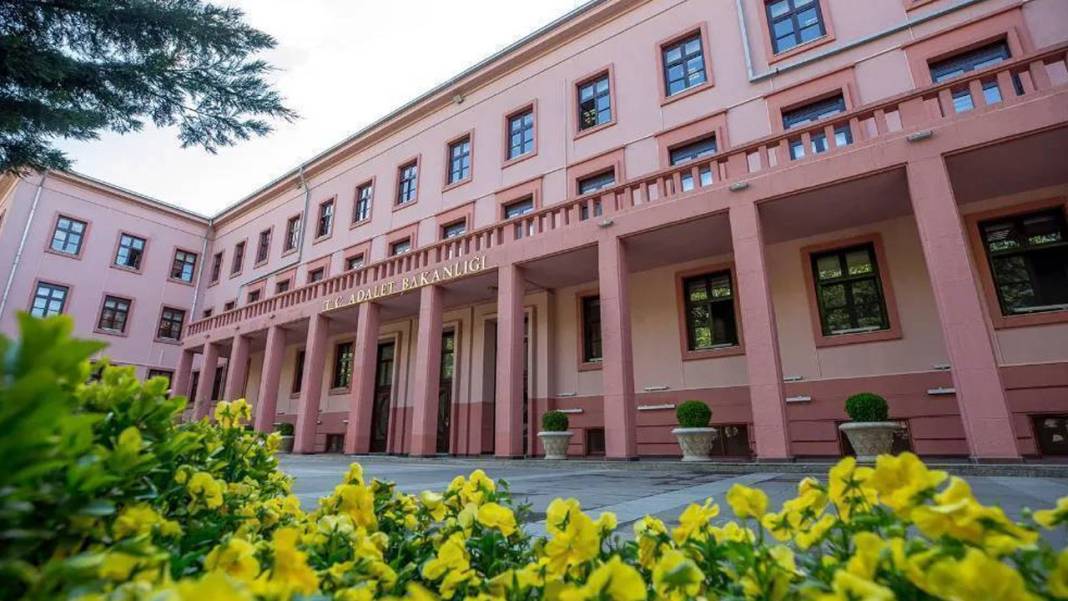 Adalet Bakanlığı promosyonlarında son durum| Adalet Bakanlığı promosyon ödemelerinde rakam ortaya çıktı... 5