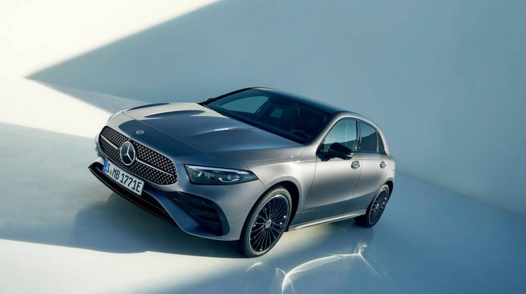 Dünyanın en güzel 5 otomobili belli oldu: Listede o ülke dikkat çekti! 5