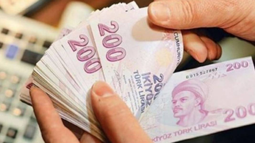 Bankaların ihtiyaç kredisi faiz oranları değişti: 100 bin TL ihtiyaç kredisinin aylık ve toplam geri ödemesi ne kadar? 4