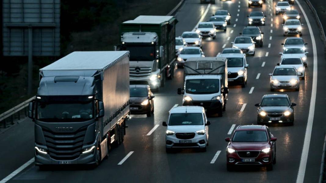 İstanbul'daki sürücüler dikkat: Artık araç radyolarından duyulacak 4