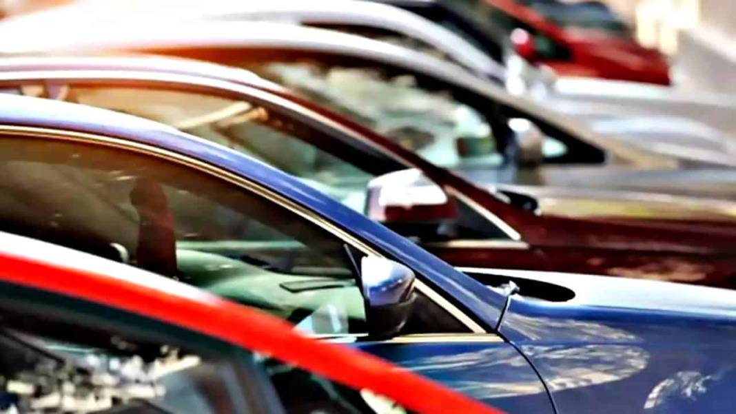 BU OTOMOBİLLER KAPIŞ KAPIŞ SATILIYOR: İşte en çok satılan ikinci el araçlar 12