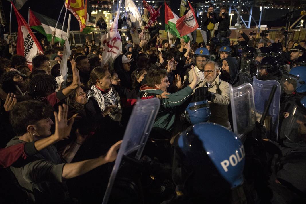 Avrupa'da Sumud Filosu'na destek, İsrail'e tepki büyüyor! Yüzlerce kişi gözaltında 6