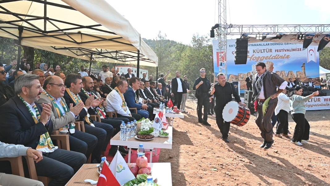 Girne’de kültür ve kardeşlik buluşması: 5 ton çiğköfte ikram edildi 1