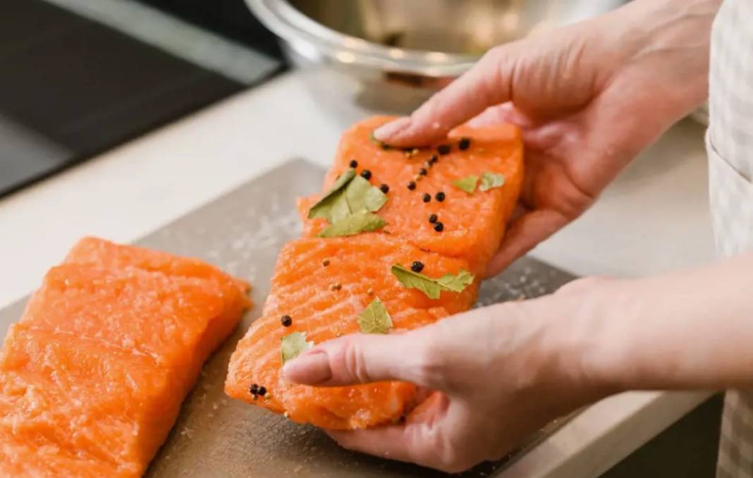 Kilo vermek için sadece etle besleniyorlar: Bu diyetin bedeli sandığınızdan daha ağır olabilir! Carnivore diyetinin tehlikeleri 6