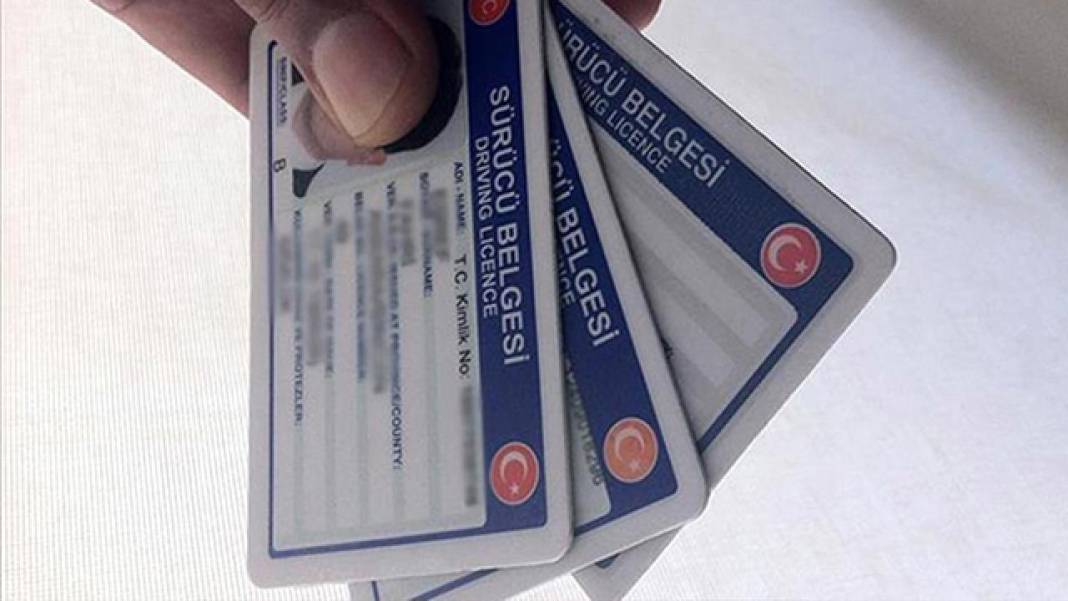Ehliyet yenileme son tarih: Ehliyet yenileme son tarih ne zaman? Ehliyet yenileme için hangi evraklar gerekli? 4