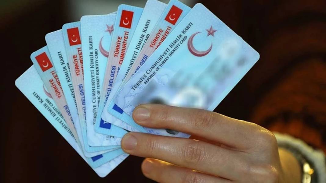 Ehliyet yenilemede geri sayım: Ehliyet yenileme işlemleri nasıl yapılır? Ehliyet yenileme işlemi son gün ne zaman? 3