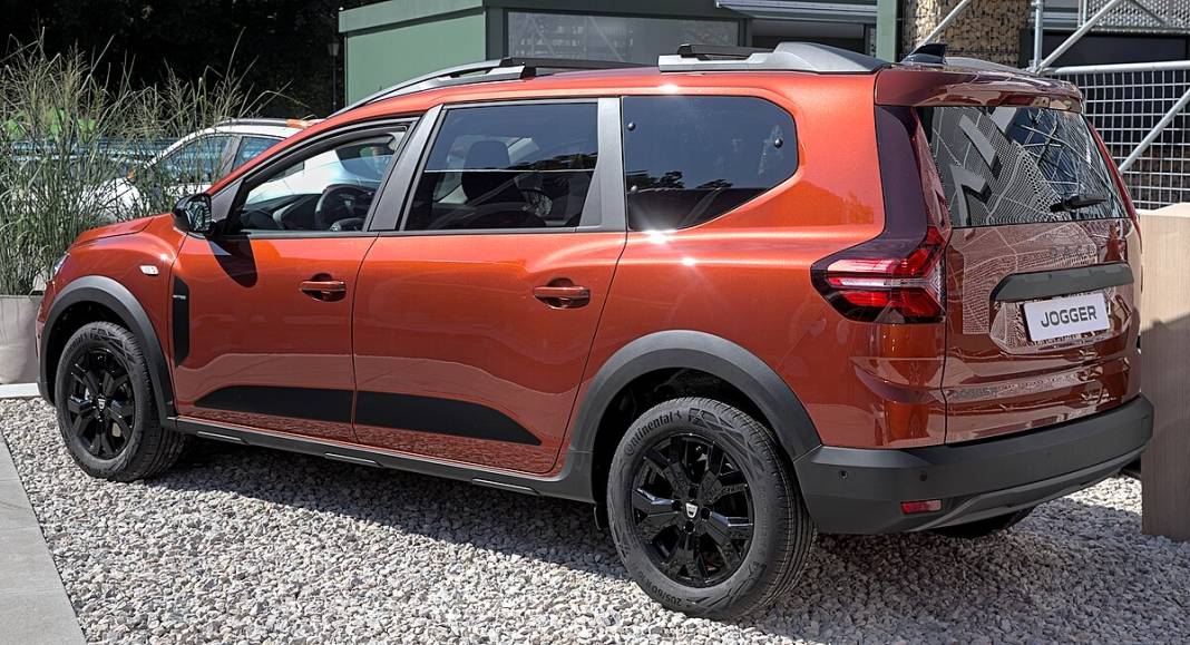 Dacia Ekim 2025 fiyat listesi açıklandı! Opsiyon fiyatları sabit kaldı, zam sadece modellere geldi 5