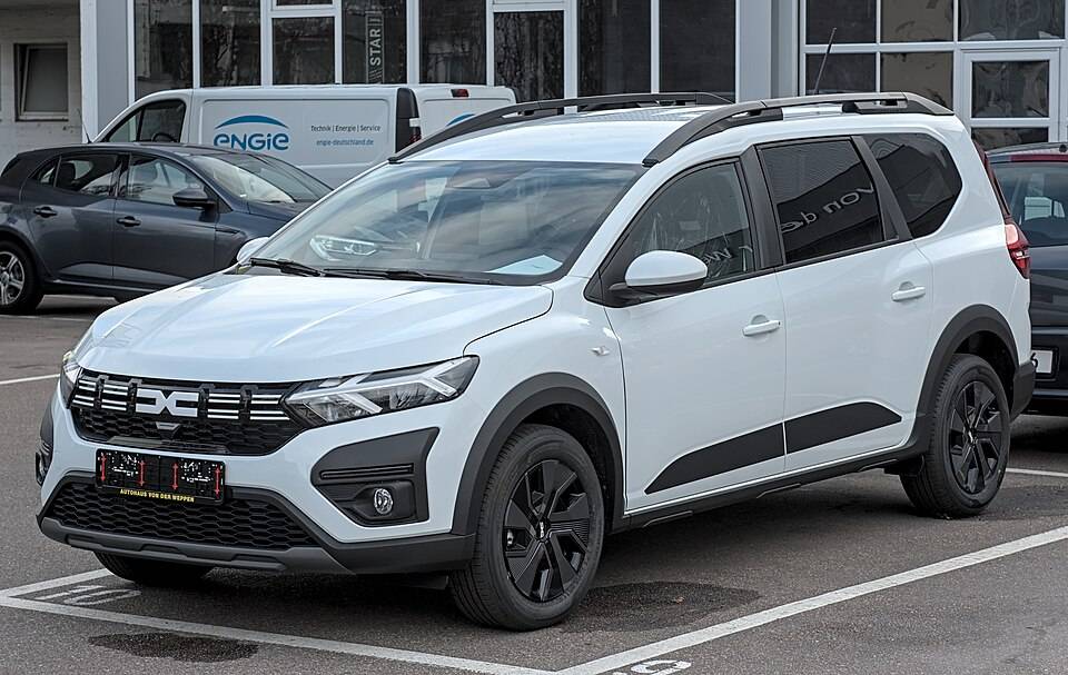 Dacia Ekim 2025 fiyat listesi açıklandı! Opsiyon fiyatları sabit kaldı, zam sadece modellere geldi 7