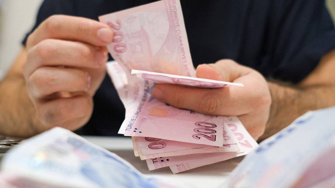 Yeni yılda kıdem tazminatı kaç lira olacak? 63 bin TL rakamı konuşuluyor! Uzmandan kritik tarih uyarısı geldi 4