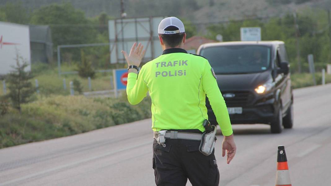 Kalem kalem yeni trafik cezaları 2025: Yeni düzenleme sonrası güncel trafik cezaları! 1
