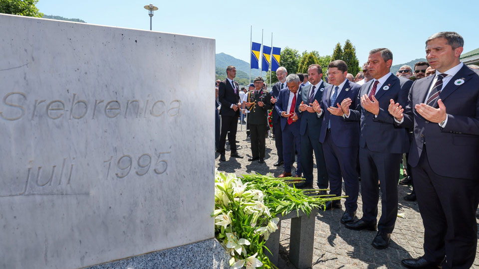 Özgür Özel, Srebrenitsa Anma törenine katıldı