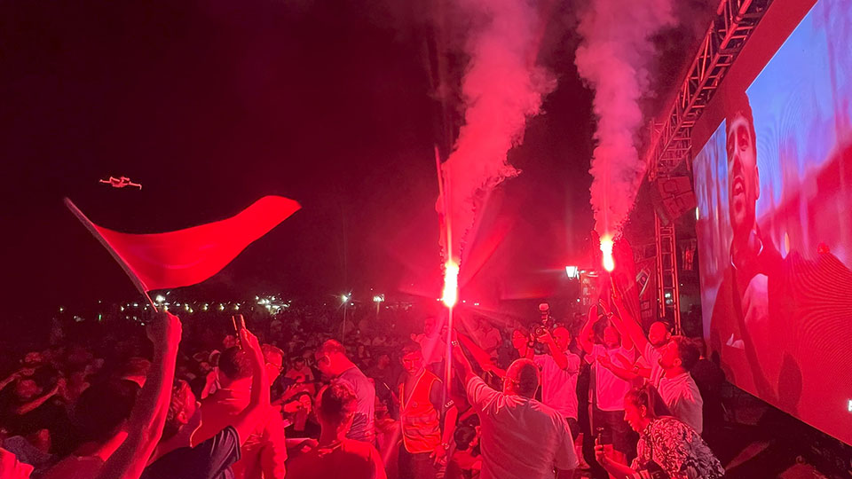 A Milli Futbol Takımı'nın galibiyeti yurtta coşkuyla kutlandı