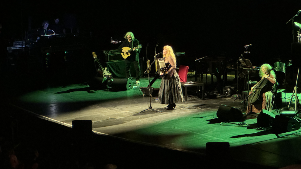 Kanadalı müzisyen Loreena McKennitt'ten Harbiye'de büyüleyici konser