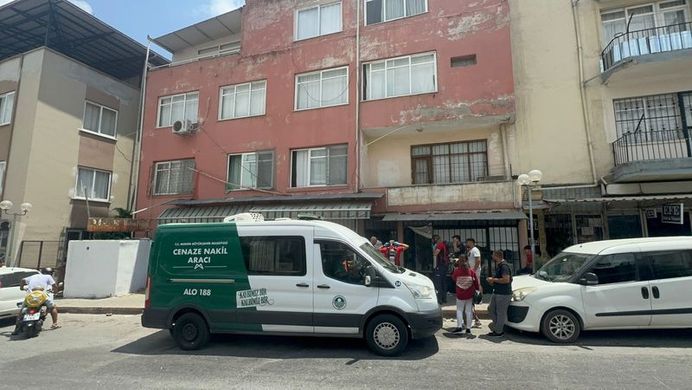 Kötü kokunun arkasından ceset çıktı
