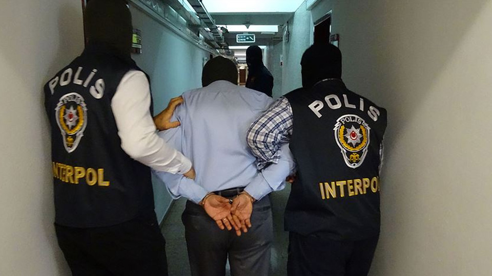 Rusya’dan INTERPOL kararı: Aranan zanlıyı Türkiye'ye geri gönderdi