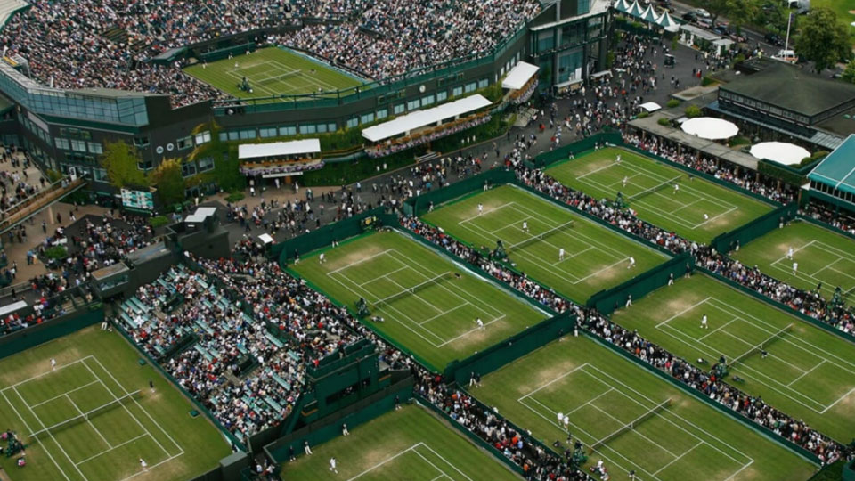 Wimbledon'da Sinner, Alcaraz ve Gauff, dördüncü tura çıktı