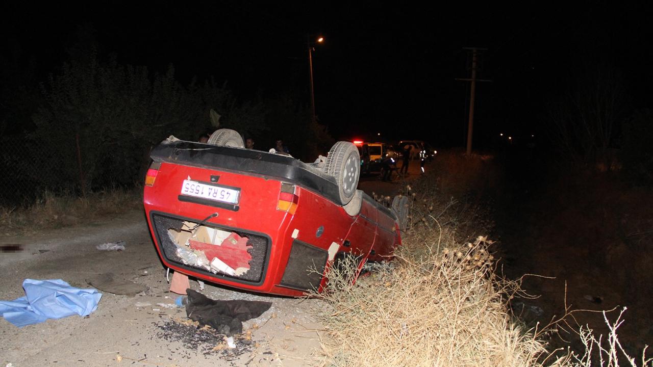 Manisa'da takla atan araçta 1 kiş öldü 1 kişi yaralandı