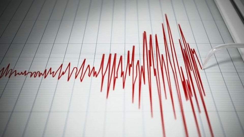 Sabah saatlerinde korkutan deprem! Büyük panik yaşandı