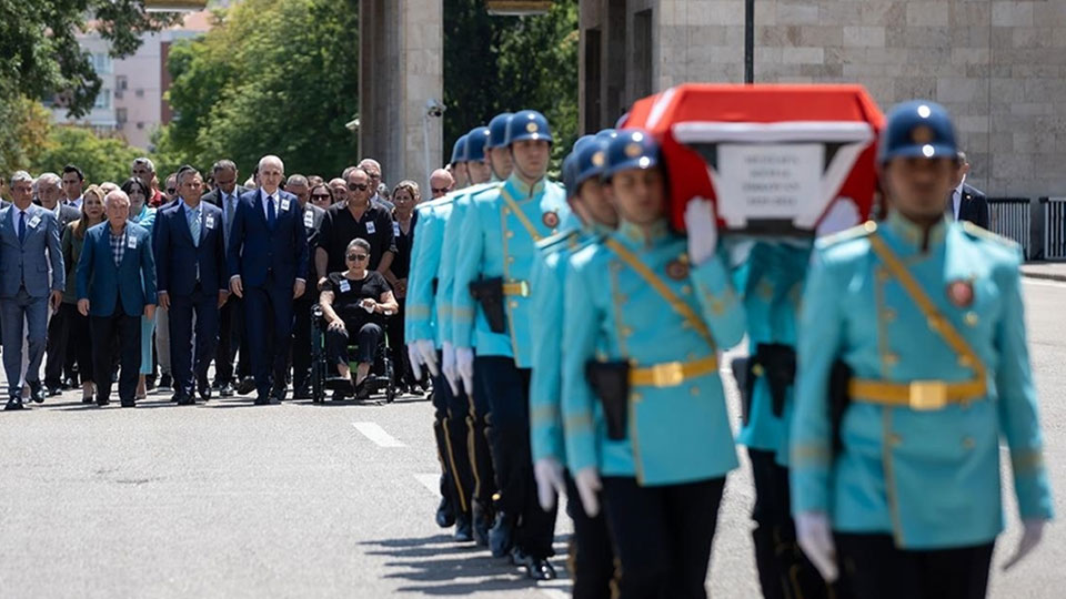 Mustafa Kemal Erkovan'a veda: Meclis'te cenaze töreni düzenlendi