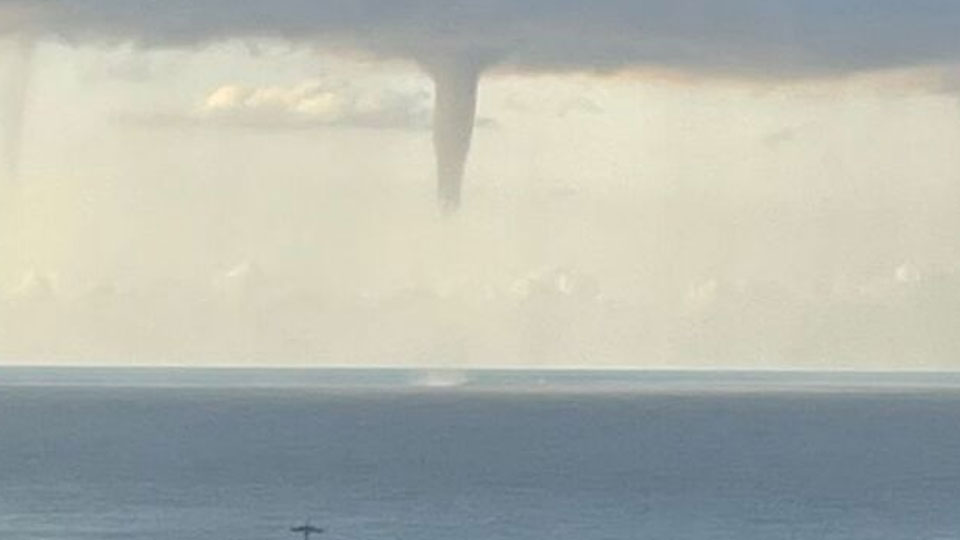 Ordu'da deniz üzerinde dev hortum görüntülendi