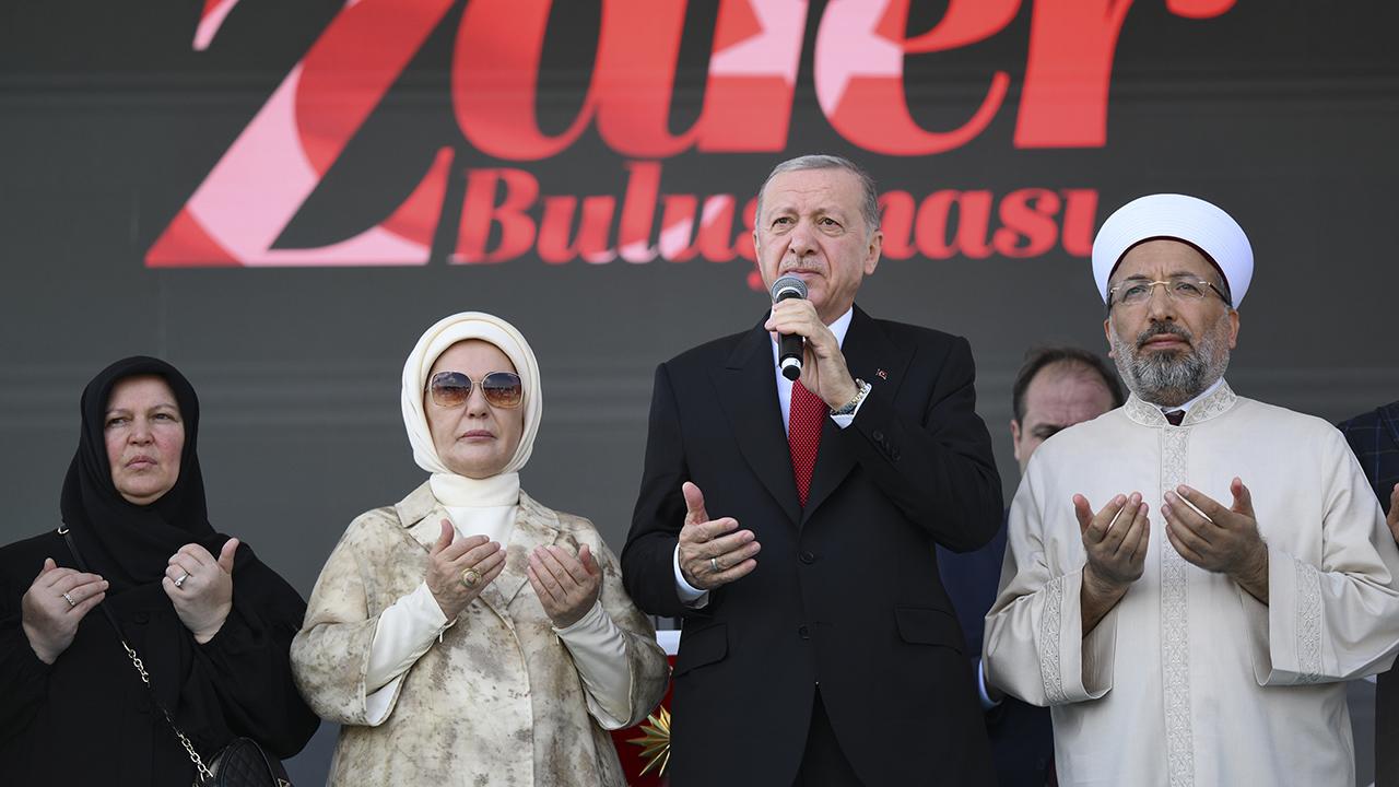 Emine Erdoğan: Tüm kahramanlarımıza minnettarız