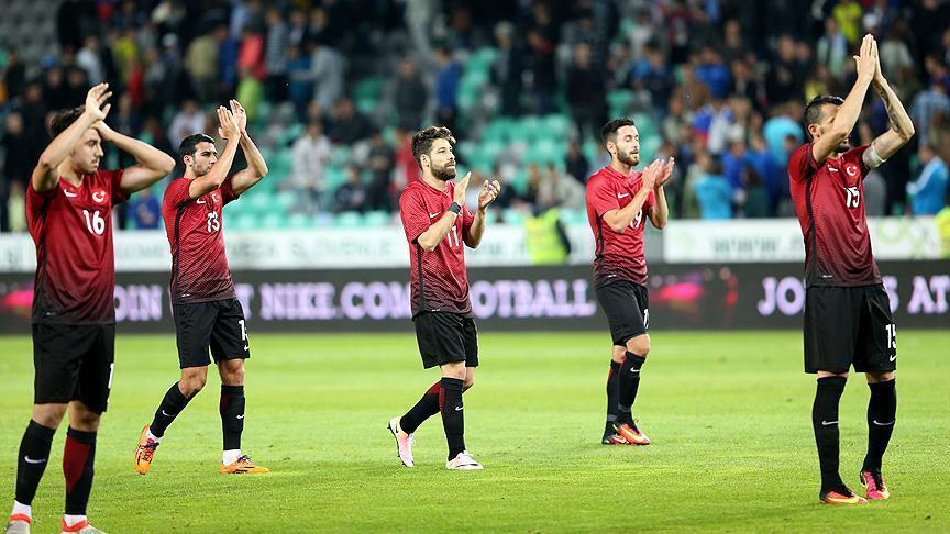 GALATASARAY HAZIRLIK MAÇI CANLI İZLE: Galatasaray-Fortuna Düsseldorf hazırlık maçı şifresiz nasıl izlenir?