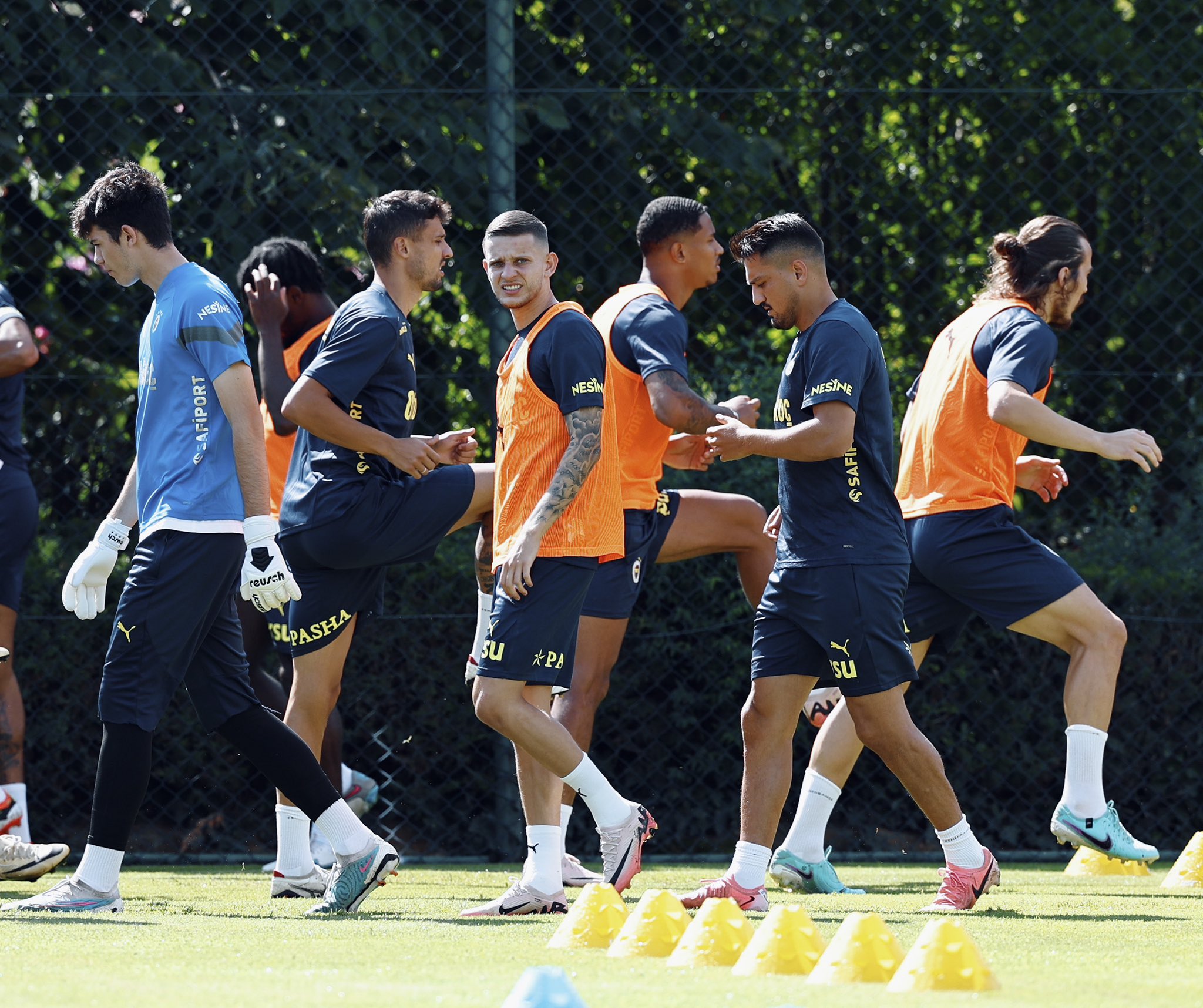 Fenerbahçe, Hull City'nin karşısına çıkıyor