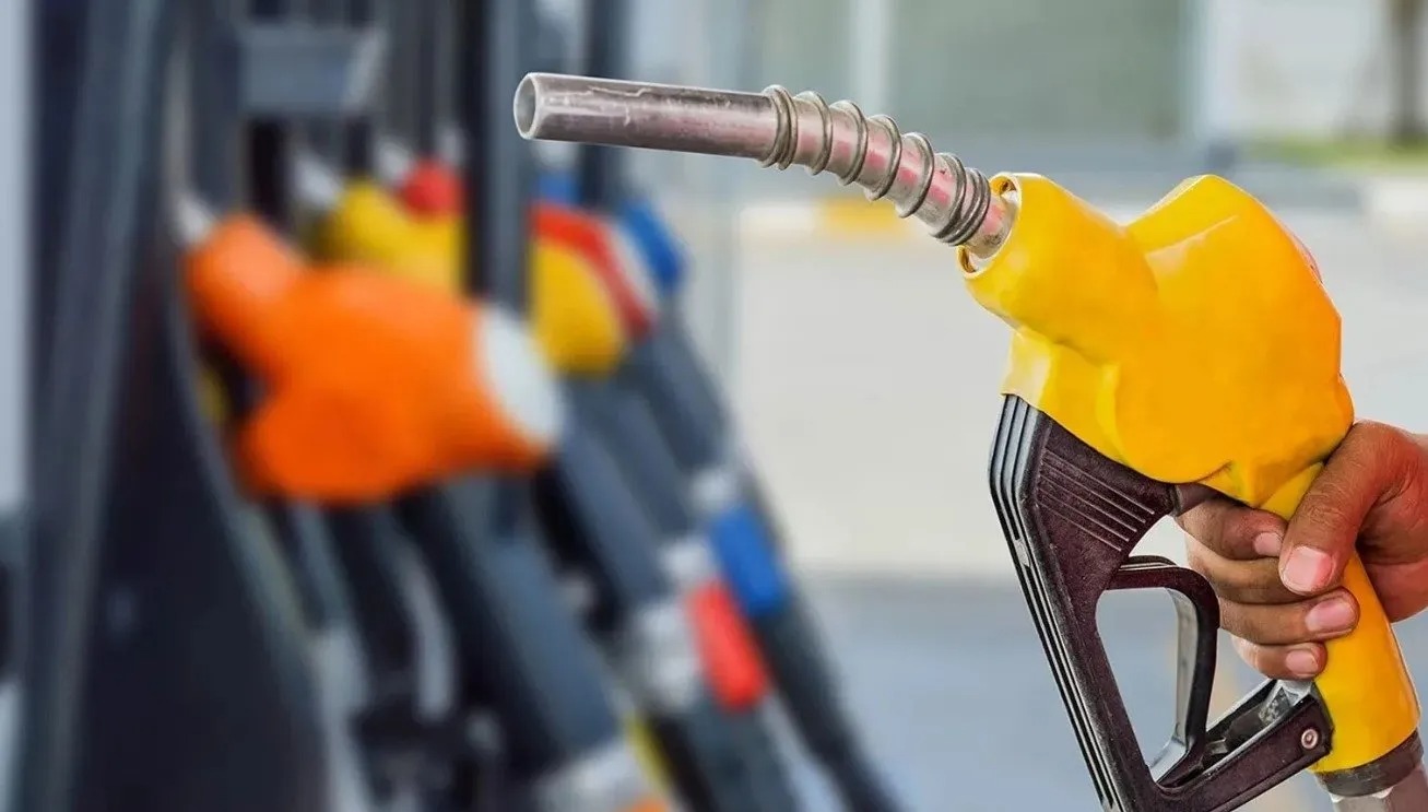 Petrolde yön yeniden değişti! Çin ve talep endişesi fiyatları baskılıyor