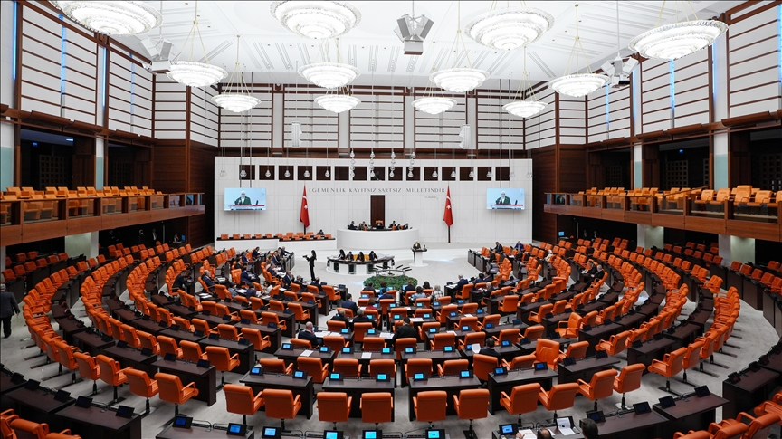 Kamuda tasarruf tedbirleri TBMM’de kabul edildi! Birden fazla maaş alma dönemi sona eriyor: 1 Ocak’ta yürürlüğe girecek!